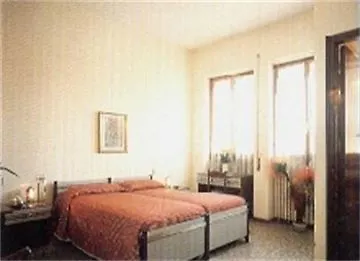 Hotel Bodoni Florence 2*,